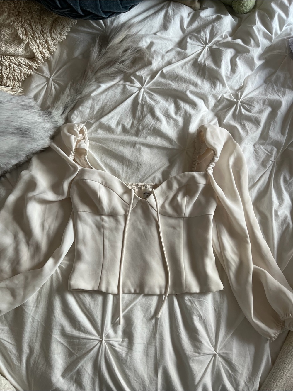 Aritzia Cream Puff-Sleeve Corset Blouse